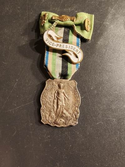 老王徽章第160期 -  法国银级互助会奖章