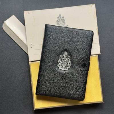 ＜小葵钱铺＞第64期·克朗币·套币·银币场·满200包邮，不寄存·3号发货 - 〈含1枚纪念银币·原盒·证书〉加拿大1977年女王加冕25周年皮盒封装纪念套币