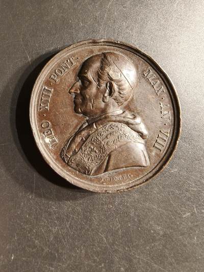 老王徽章第160期 -  梵蒂冈教皇利奥十三世朝圣者大铜章     原铸     直径43mm.   重量40g