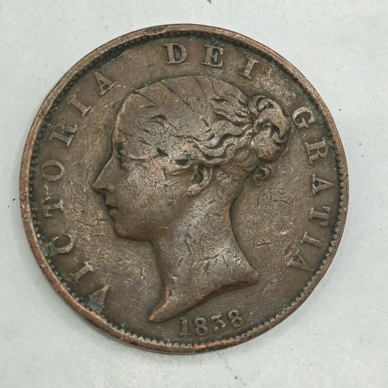 【淘币小摊】限时拍第七百八十四拍  老铜币场  满百包邮可预留两周  周一统一发货  英国1838年维多利亚半便士铜币