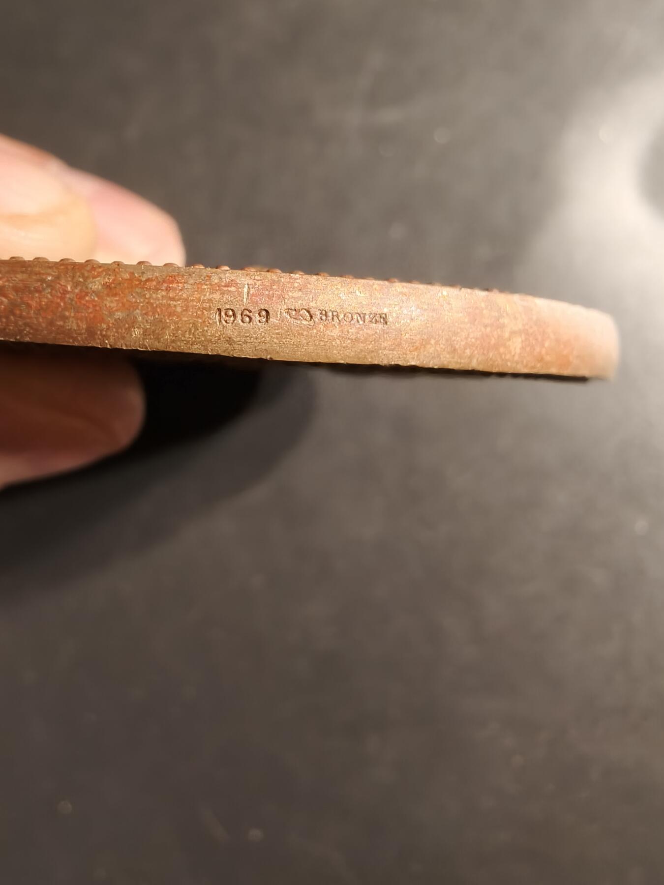 老王徽章第160期  法国索姆省议会大铜章     直径81mm.   重量224.8g