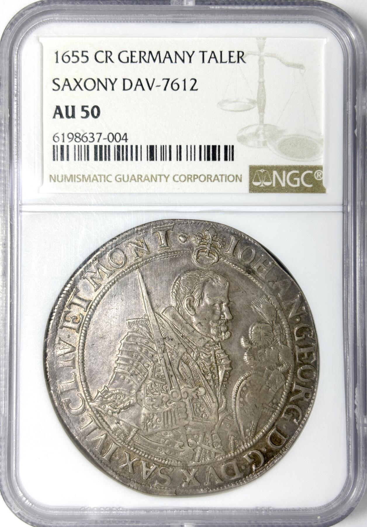 【雨安】【世界币章112-113期】周五/周六 两场连拍 2025-11-01 周六 19:30 保真 8秒倒数自动落锤 高效拍卖 [评级德国] Germany 德国 德意志 萨克森 1泰勒 1655年 持剑武士 NGC-AU50 同一老藏家精选萨克森经典泰勒收藏