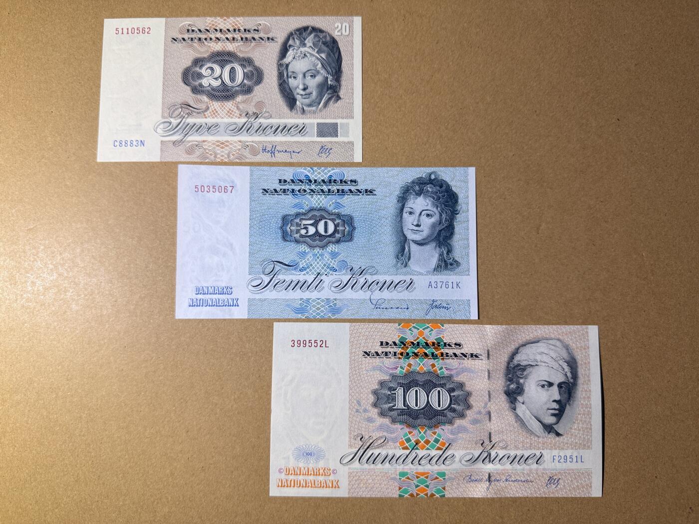 《艾美收藏》第218期-11.2周日外币荟萃 丹麦20、50、100克朗3张 UNC 动物版 原票绝品 全部无4