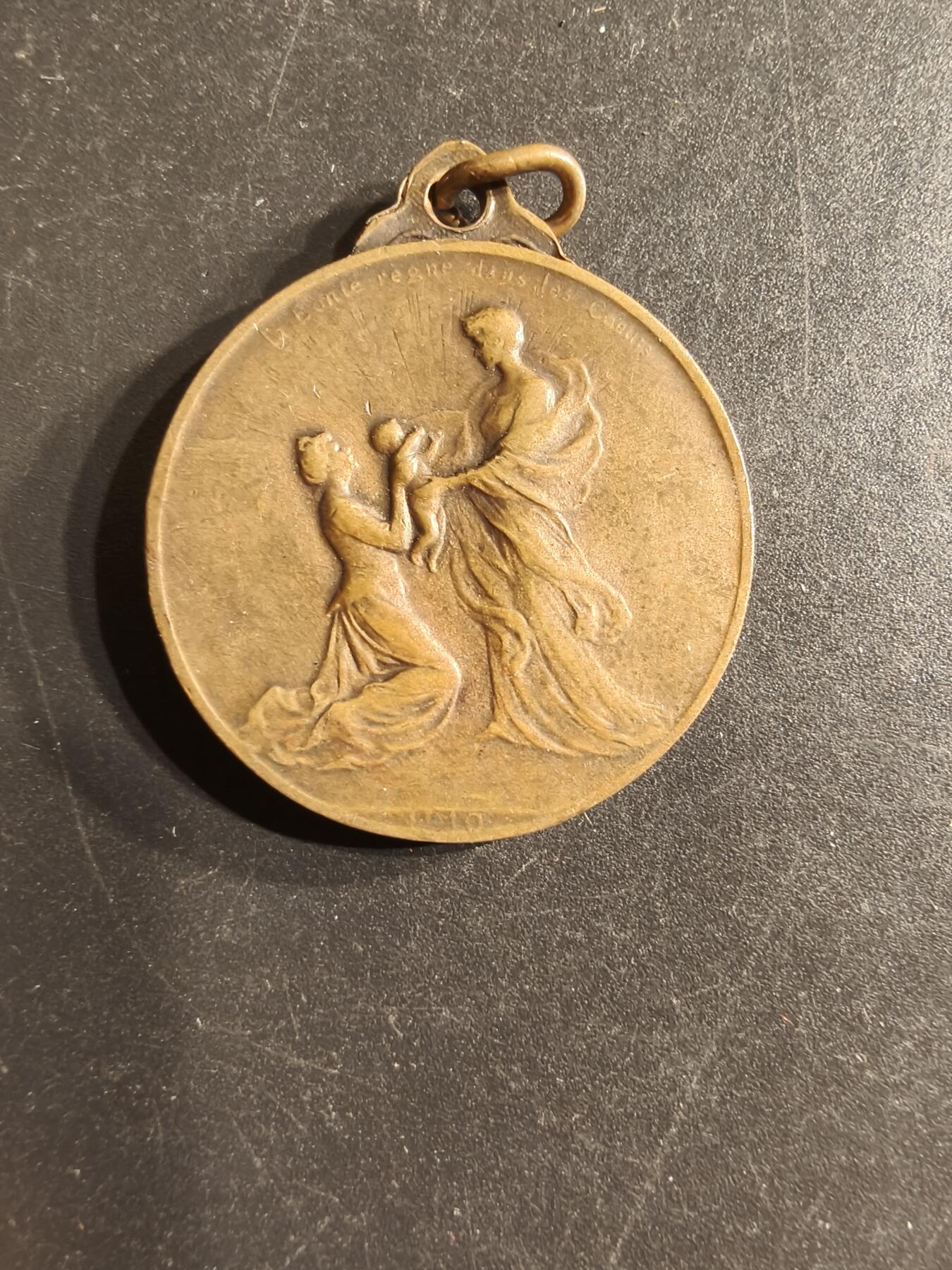 老王徽章第160期 比利时一战阿尔贝一世国王纪念章     直径27mm.   重量10.1g