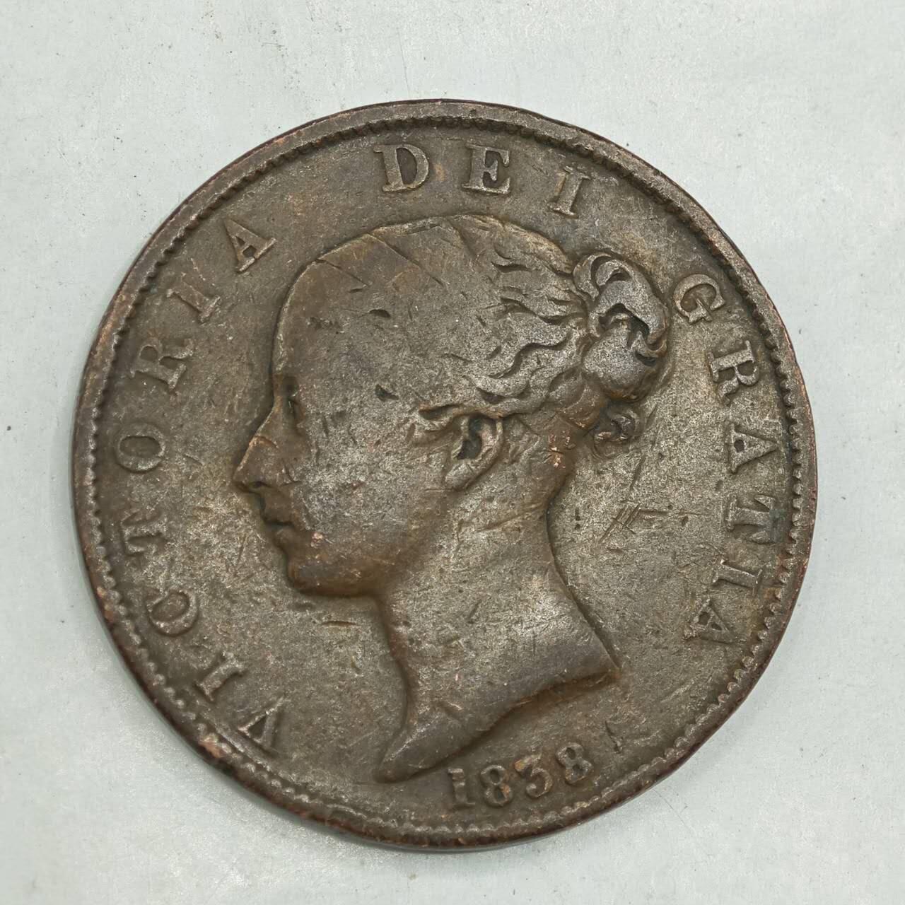 【淘币小摊】限时拍第七百八十四拍  老铜币场  满百包邮可预留两周  周一统一发货  英国1838年维多利亚半便士铜币