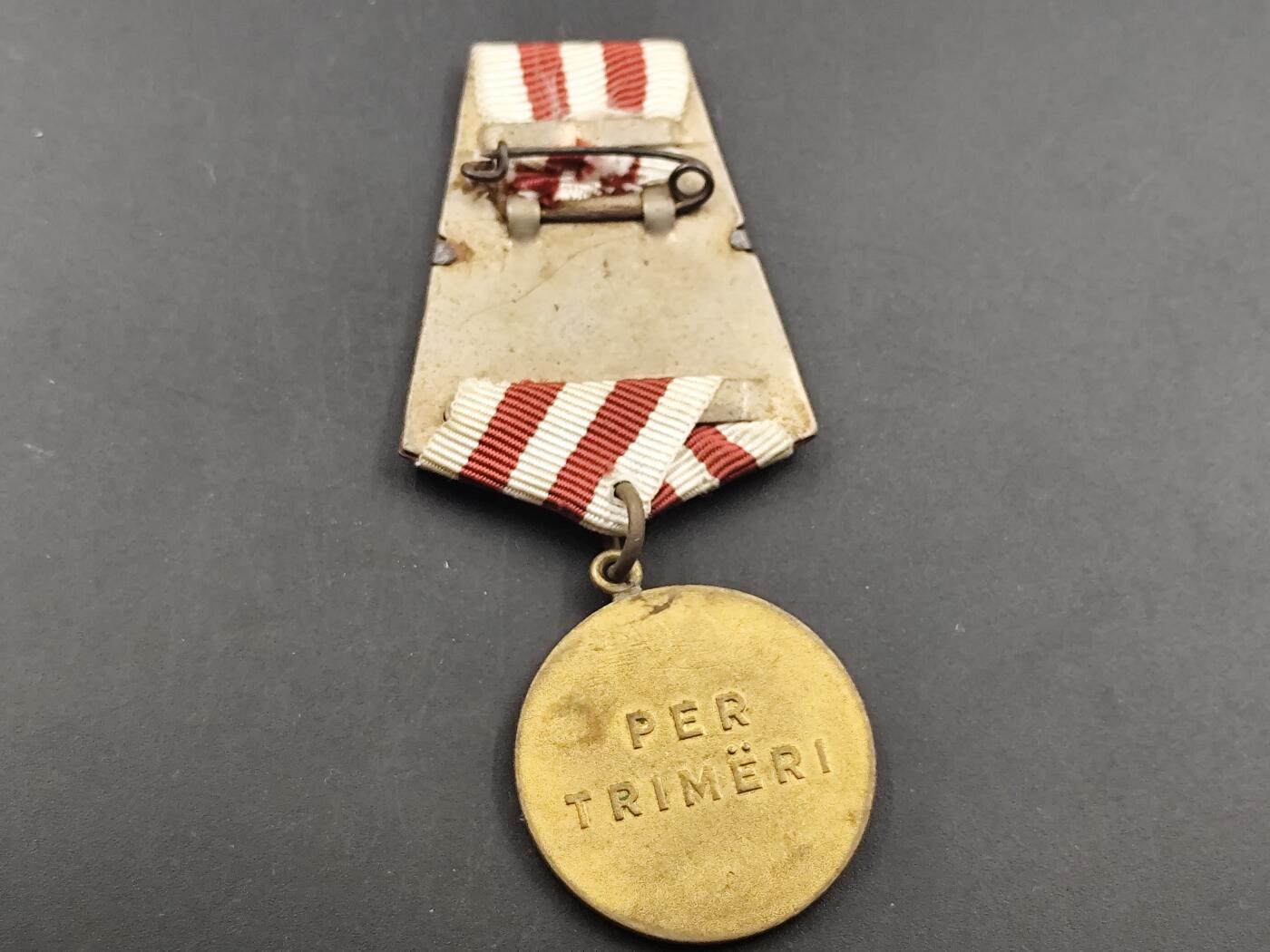 10月底 冲业绩 来一波精品证章场子 阿尔巴尼亚勇敢奖章