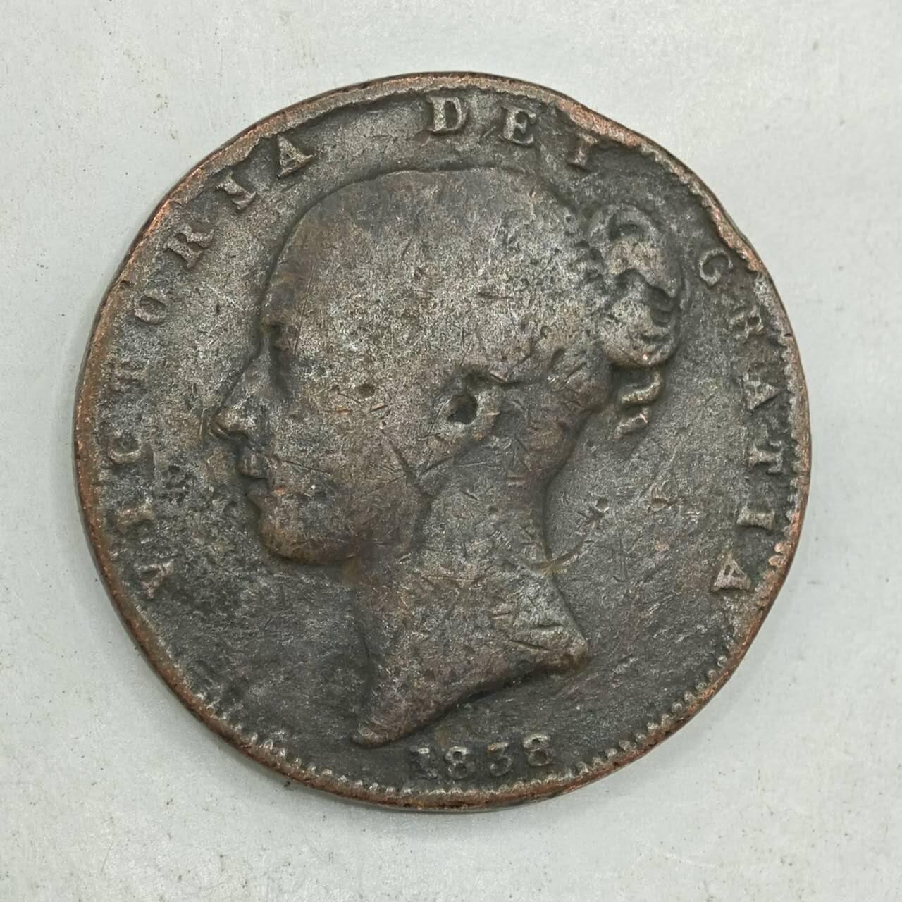 【淘币小摊】限时拍第七百八十四拍  老铜币场  满百包邮可预留两周  周一统一发货  英国1838年维多利亚法新铜币