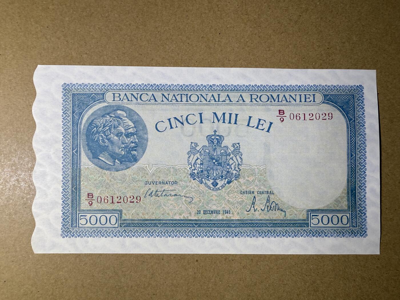 《艾美收藏》第218期-11.2周日外币荟萃 罗马尼亚5000列伊 UNC 1945年 局部荧光 无47
