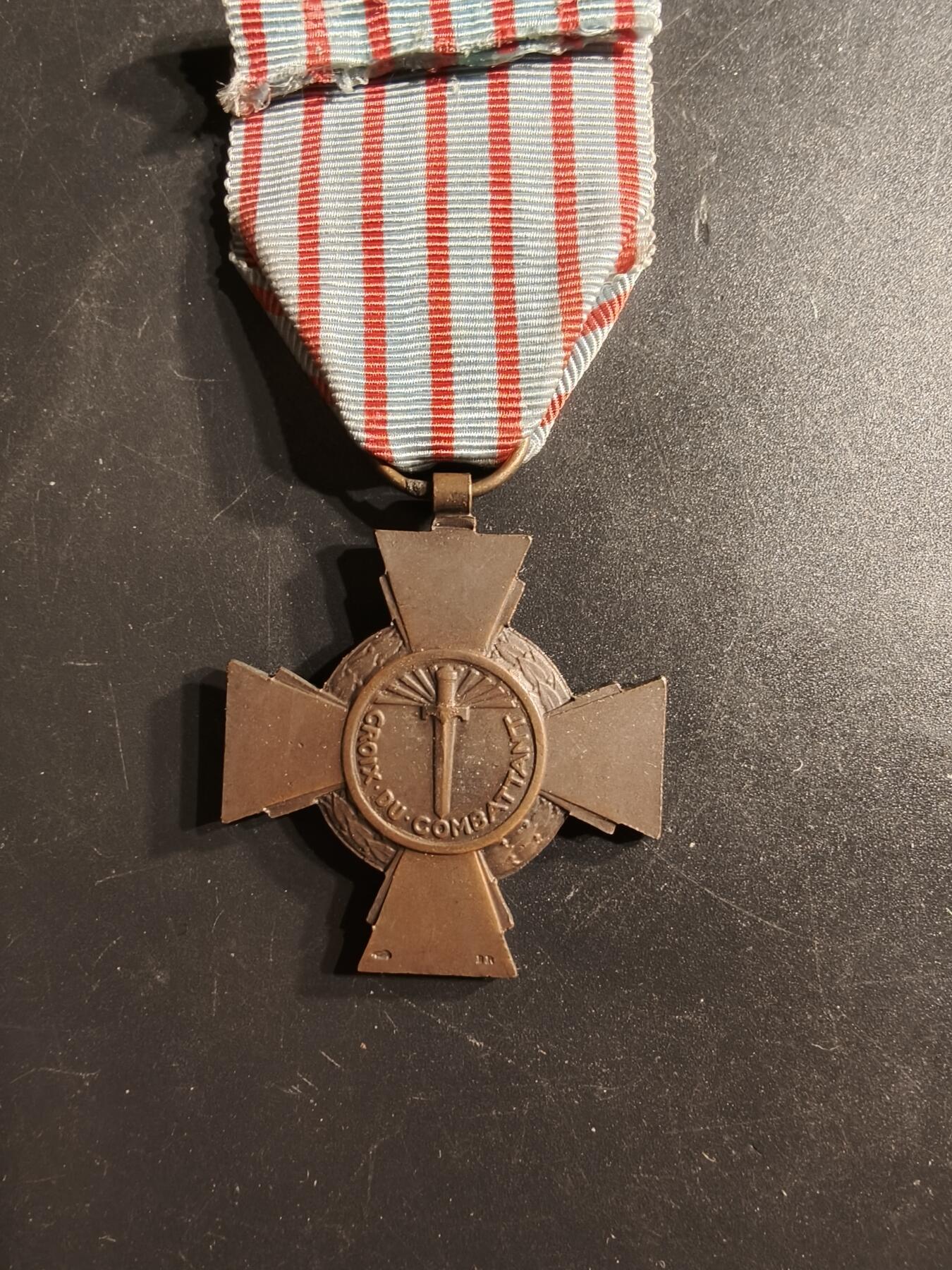 老王徽章第160期  法国战斗十字奖章 