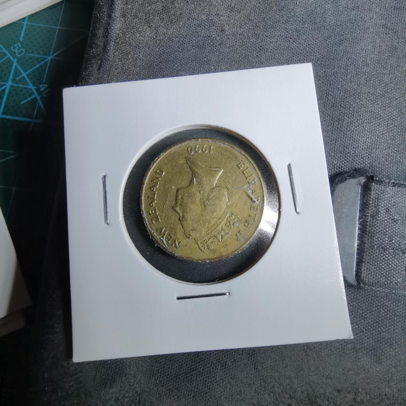 沼泽如烟--第889场 新西兰1990年1磅