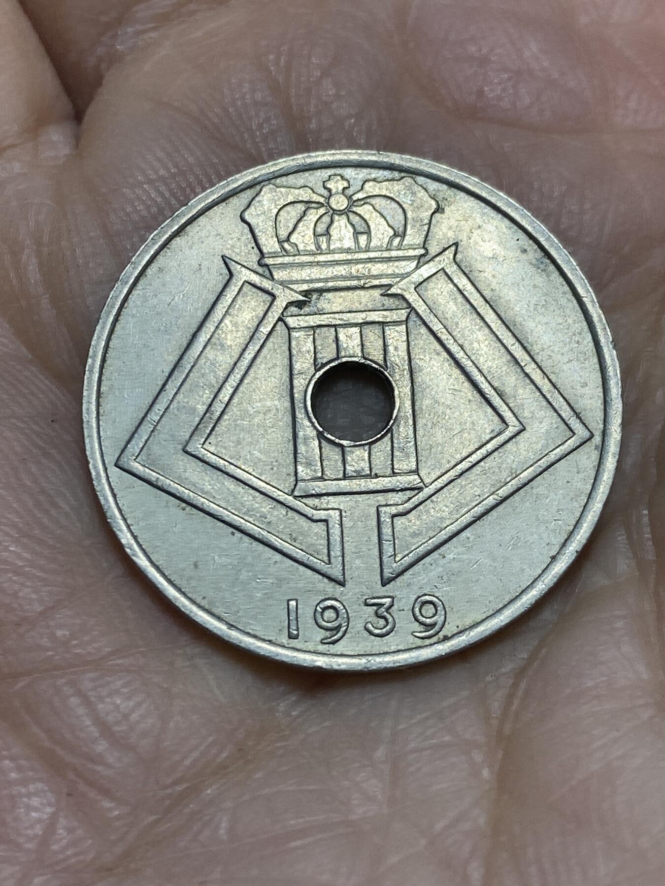 2025年第一百二十一场(总第一百四十七场）外国好品散币(免佣金)