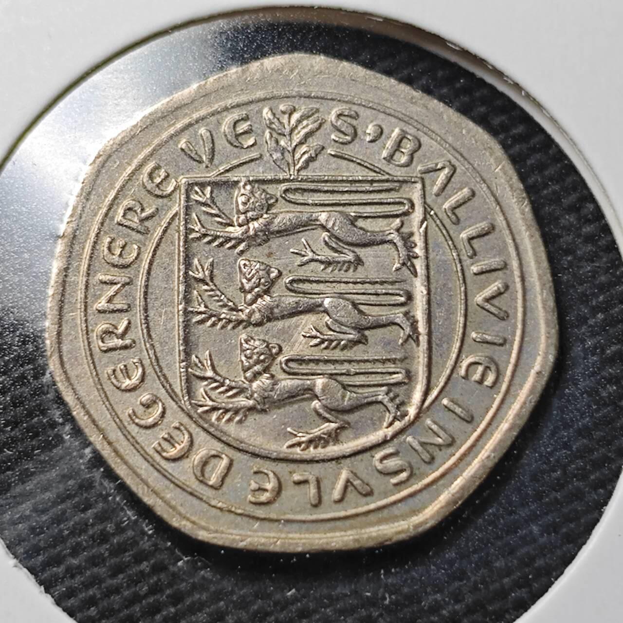 KK钱币收藏小铺  第362场  2月预留时间 周末发货  1982根西20分