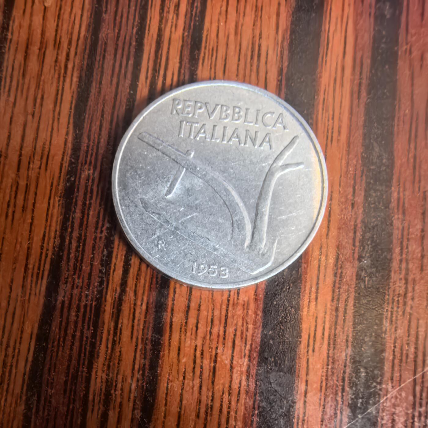 泡泡币外币第十九场可代拍15038385335微信 意大利硬币