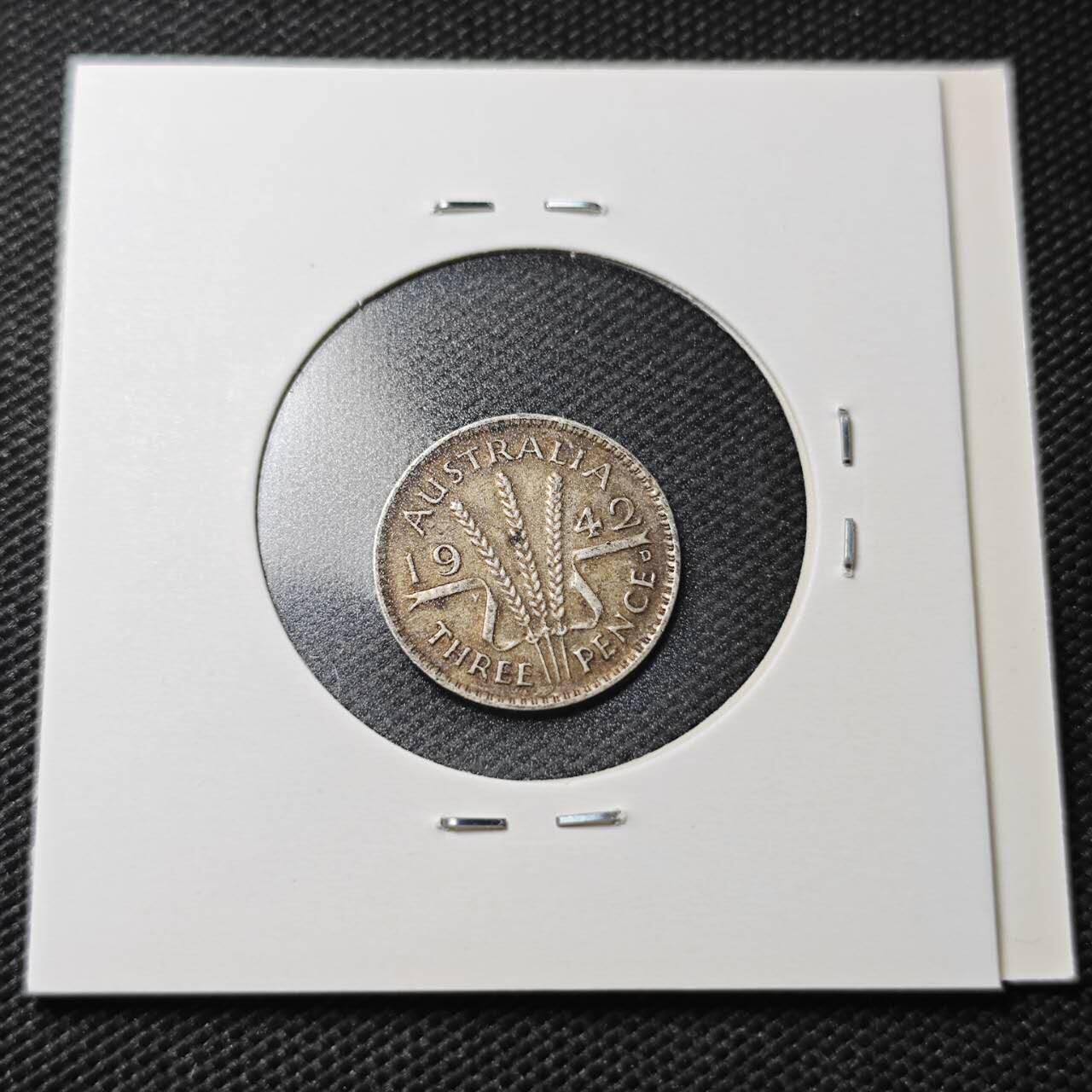 KK钱币收藏小铺  第363场  2月预留时间 周末发货  1942澳大利亚3便士银币