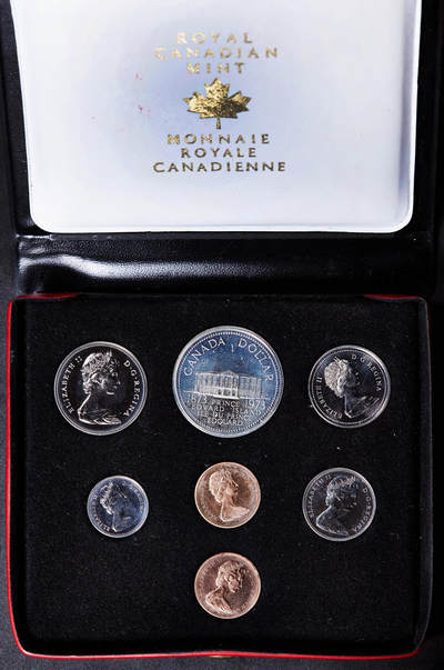 【俄甄集藏】2025年(044)11-12星期三晚 19:30 全场包邮 - 加拿大1973年纪念爱德华王子岛并入加拿大100周年官方类精制纪念硬币1分-1元7枚全套，原盒证