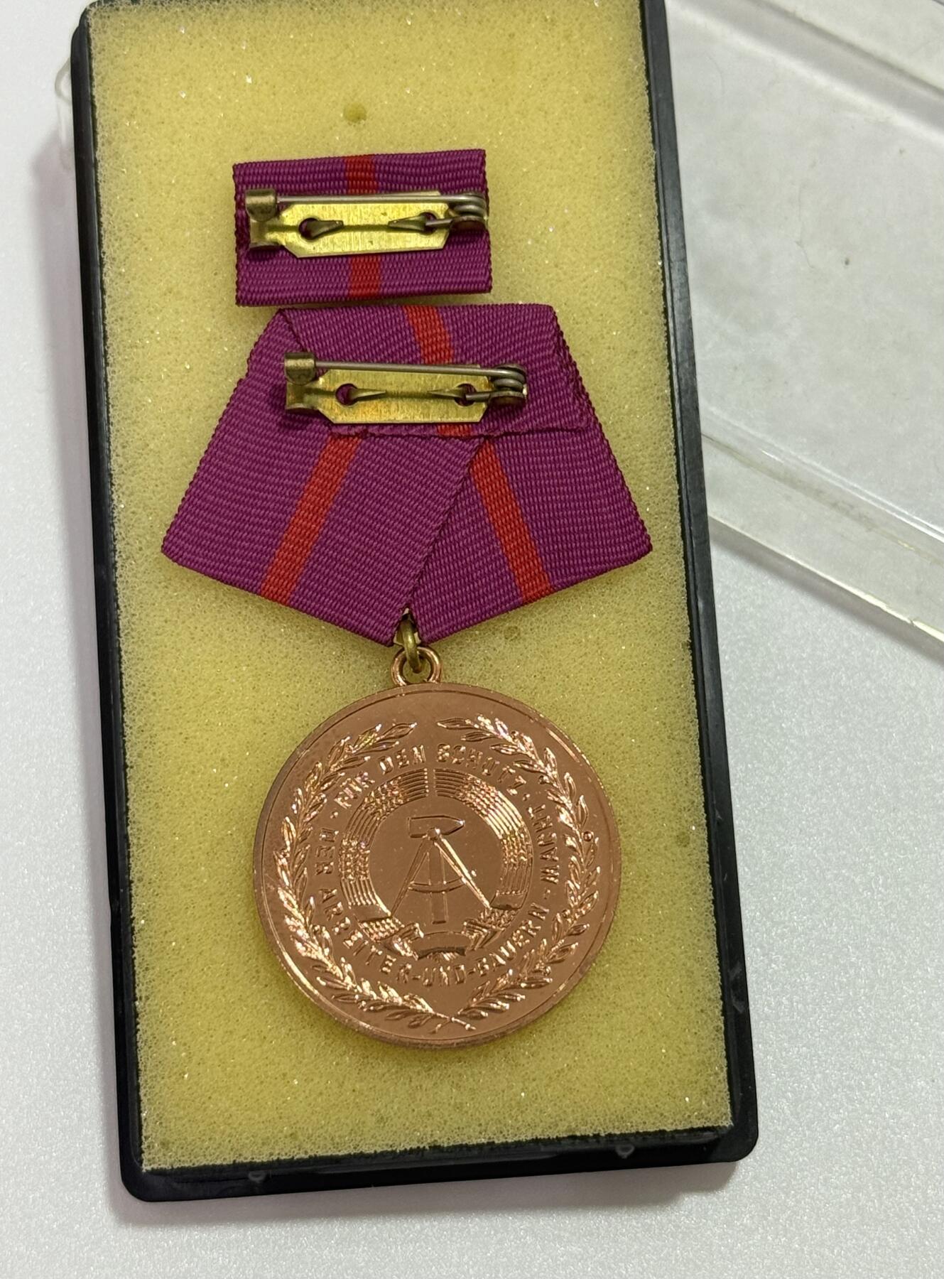 韵星假日精品2025秋季军品类拍卖会-- Rimey Holidays Boutique 2025 Autumn Militaria Sale 民主德国铜级民防忠诚服务奖章带盒略