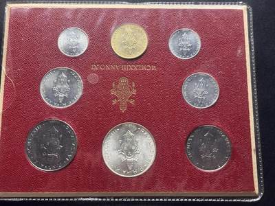 邮泉阁限时拍卖第三十四场 圣马力诺、梵蒂冈、意大利硬币专场（硬币在国外。请付邮费6元。） - 梵蒂冈教宗保禄六世1973年8枚封装