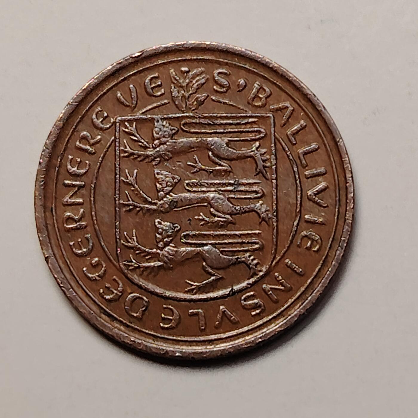 布加迪🐬～世界钱币(上海)🌾第 256 期 /  各国套币和散币