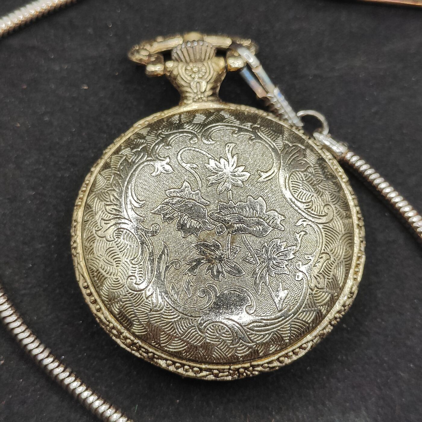 0元起拍勋章 第307期 咸鱼国勋章拍卖专场 11月5日（周三）下午6：00开始 中古石英怀表