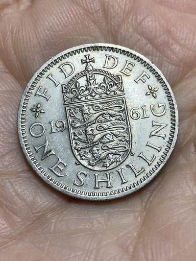 2025年第一百二十一场(总第一百四十七场）外国好品散币(免佣金) - 英国🇬🇧1961年1先令(伊丽莎白二世青年桂冠第二版，英格兰盾徽版)