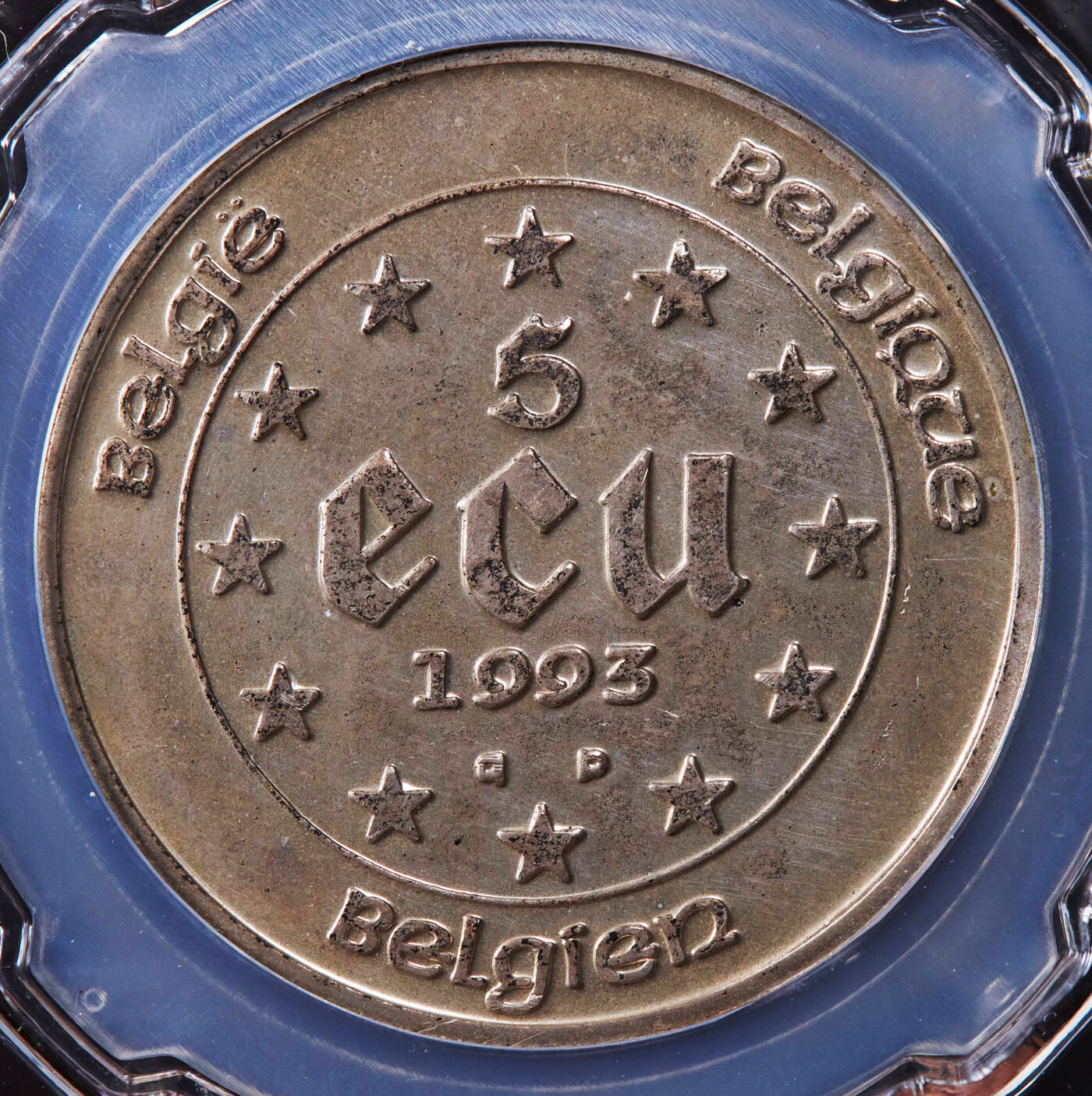 【俄甄集藏】2025年(044)11-12星期三晚 19:30 全场包邮 比利时1993年博杜安一世头像纪念欧盟轮值主席国5埃居银币，信泰 PF66UC，重22.85克，92.5%银，发行量25000枚，黄金包浆