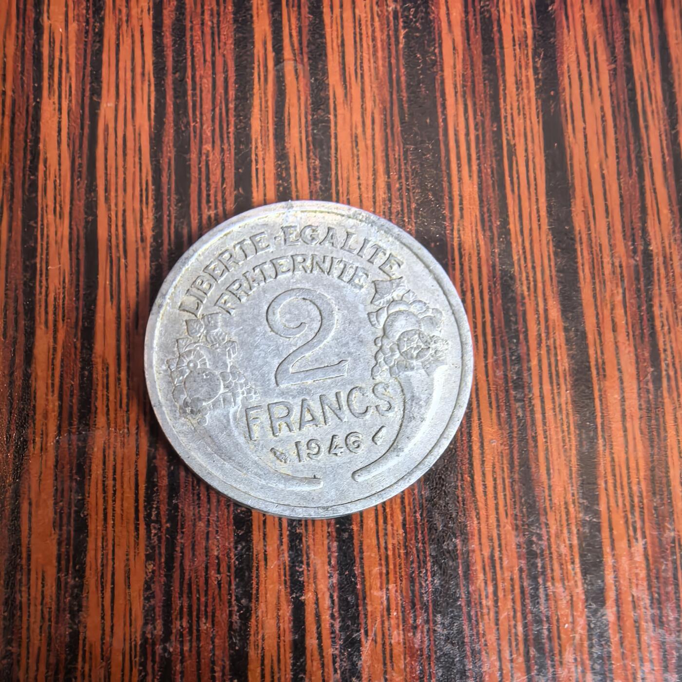 泡泡币外币第十九场可代拍15038385335微信 法国硬币