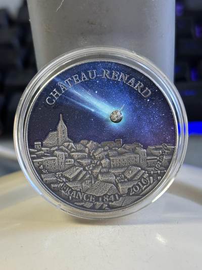 第180期拍卖【长期征集拍品】【北京币展专场】 - 布基纳法索2016年镶嵌法国1841雷纳堡陨石仿古银币，999银，发行量999枚