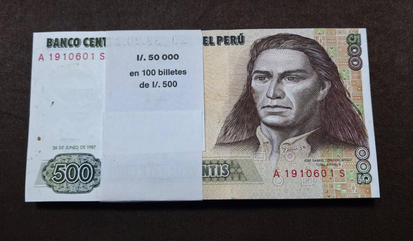 北京马甸外国币专卖第146期，外国纸币币专场，陆续上拍，欢迎关注 秘鲁500纸币百张连号，全新第一張有脏斑如图所示