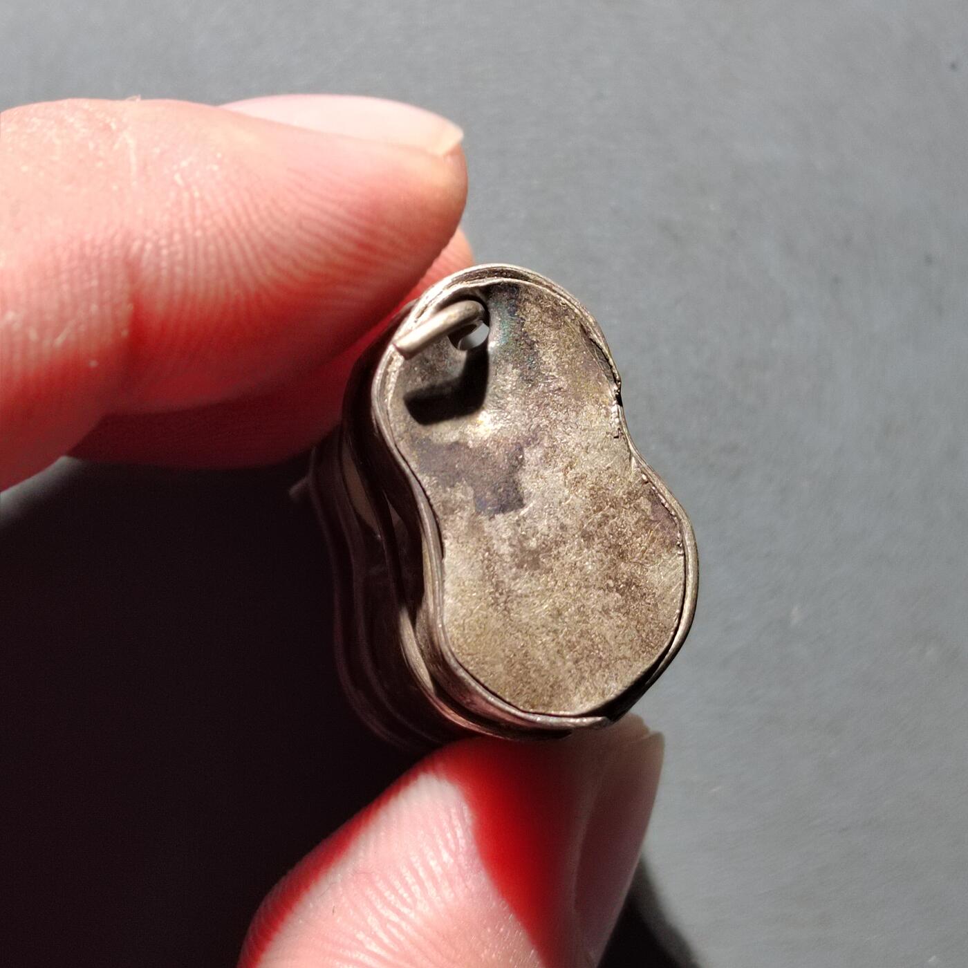 PCAI钱币5-581  各种杂項小专场 空心小银饰