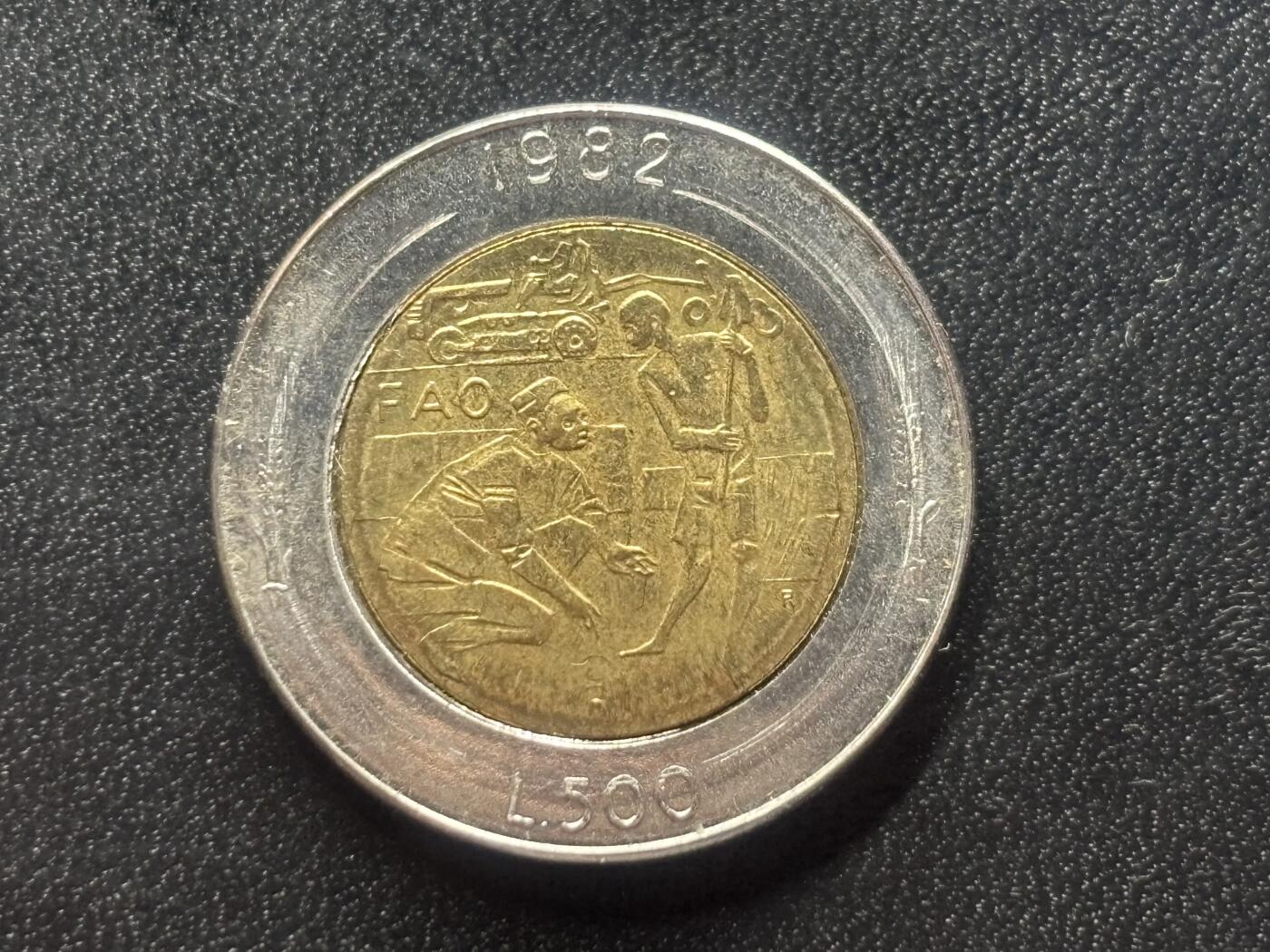 邮泉阁限时拍卖第三十四场 圣马力诺、梵蒂冈、意大利硬币专场（硬币在国外。请付邮费6元。） 圣马力诺1982年500里拉