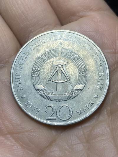 2025年第一百二十一场(总第一百四十七场）外国好品散币(免佣金) - 少见–民主德国1971年20马克纪念币(共产主义领导人恩斯特·台尔曼85周年诞辰)