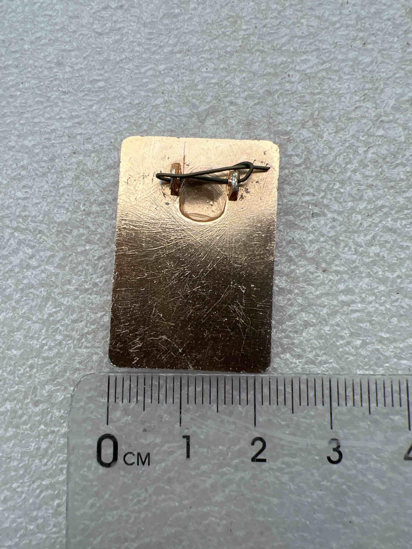 真品毛主席像章F 真品毛主席像章F