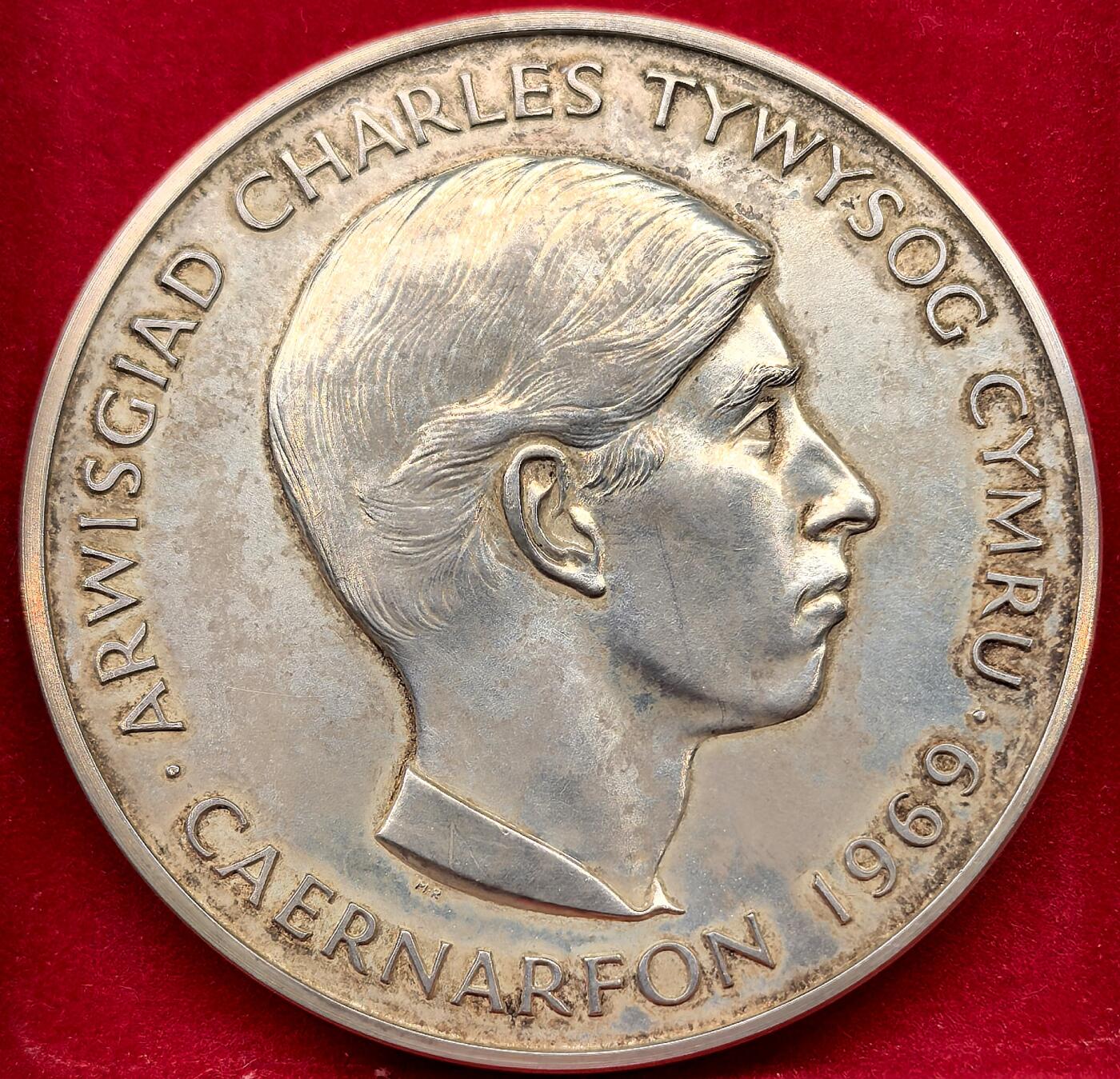 凡希社世界钱币微拍第三百十三期 1969英国查尔斯授勋纪念大银章UNC