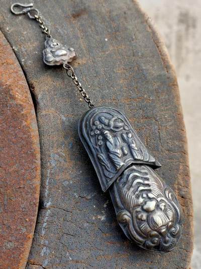 下乡收来 铜质针线包 - 下乡收来 铜质针线包