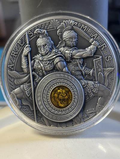 第180期拍卖【长期征集拍品】【北京币展专场】 - 纽埃2021年战神阿瑞斯和马尔斯2盎司高浮雕镶嵌纪念银币，999银，发行量500枚，