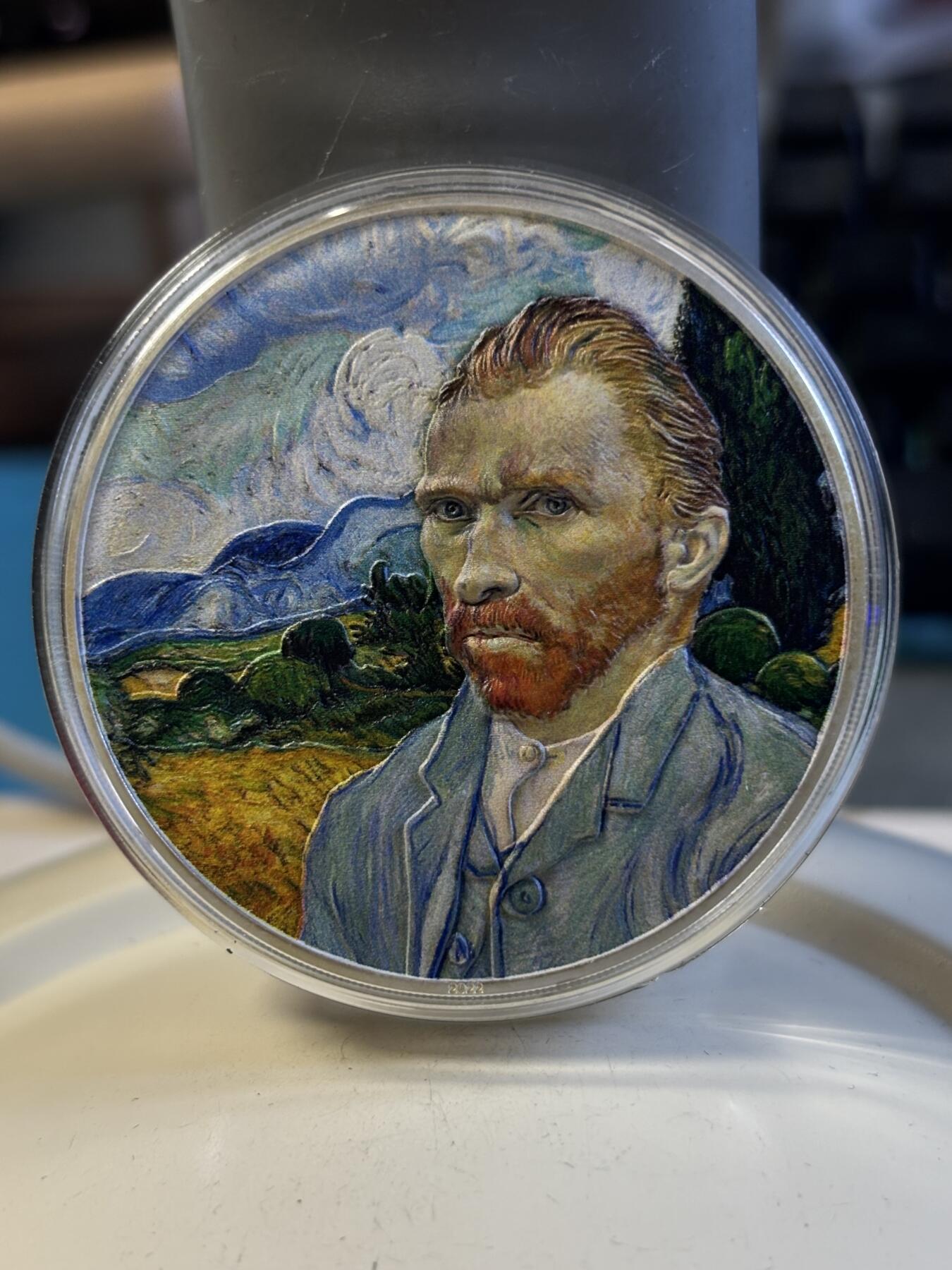 第180期拍卖【长期征集拍品】【北京币展专场】 库克2022年画家梵高彩色2盎司精制纪念银币，999银，发行999枚,梵高衣服这里有掉色