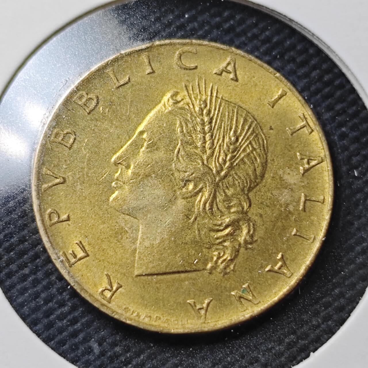 KK钱币收藏小铺  第363场  2月预留时间 周末发货  1980意大利20里拉