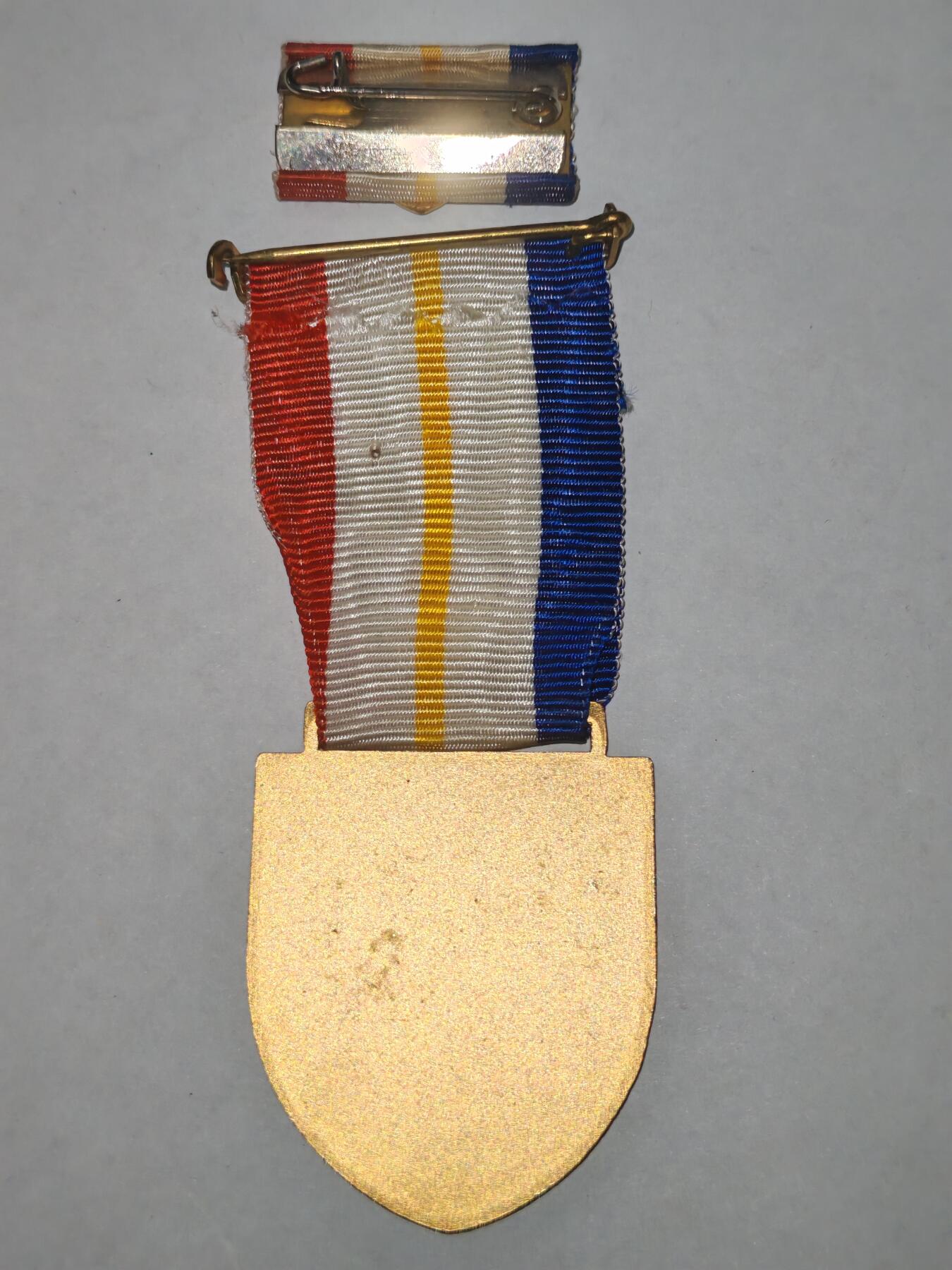 韵星假日精品2025秋季军品类拍卖会-- Rimey Holidays Boutique 2025 Autumn Militaria Sale 联邦德国梅克伦堡地区消防服务50年奖章带勋略