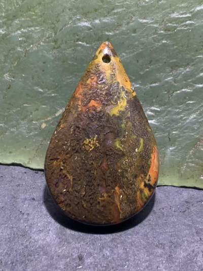 精美高玉化原皮草花纹战国红玛瑙吊坠一个， - 精美高玉化原皮草花纹战国红玛瑙吊坠一个，