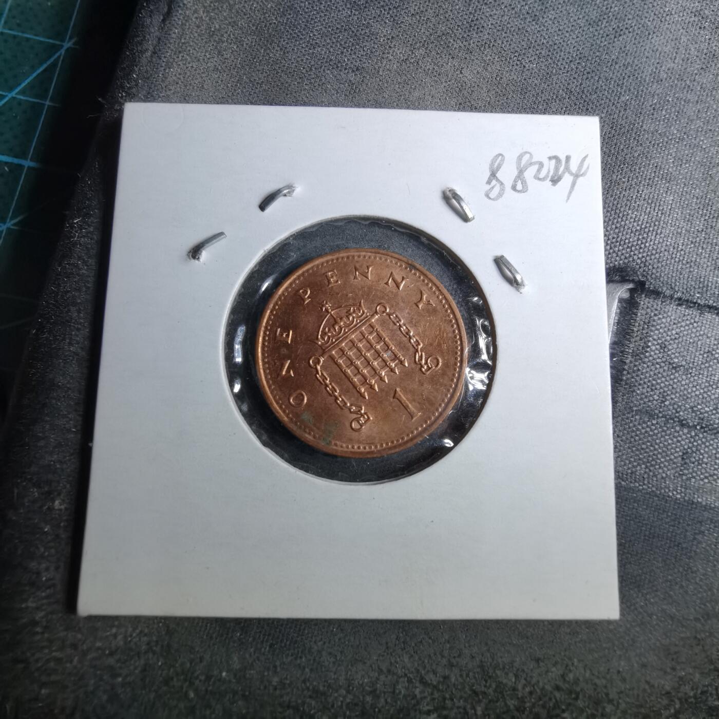 沼泽如烟--第888场 英国2001年1便士