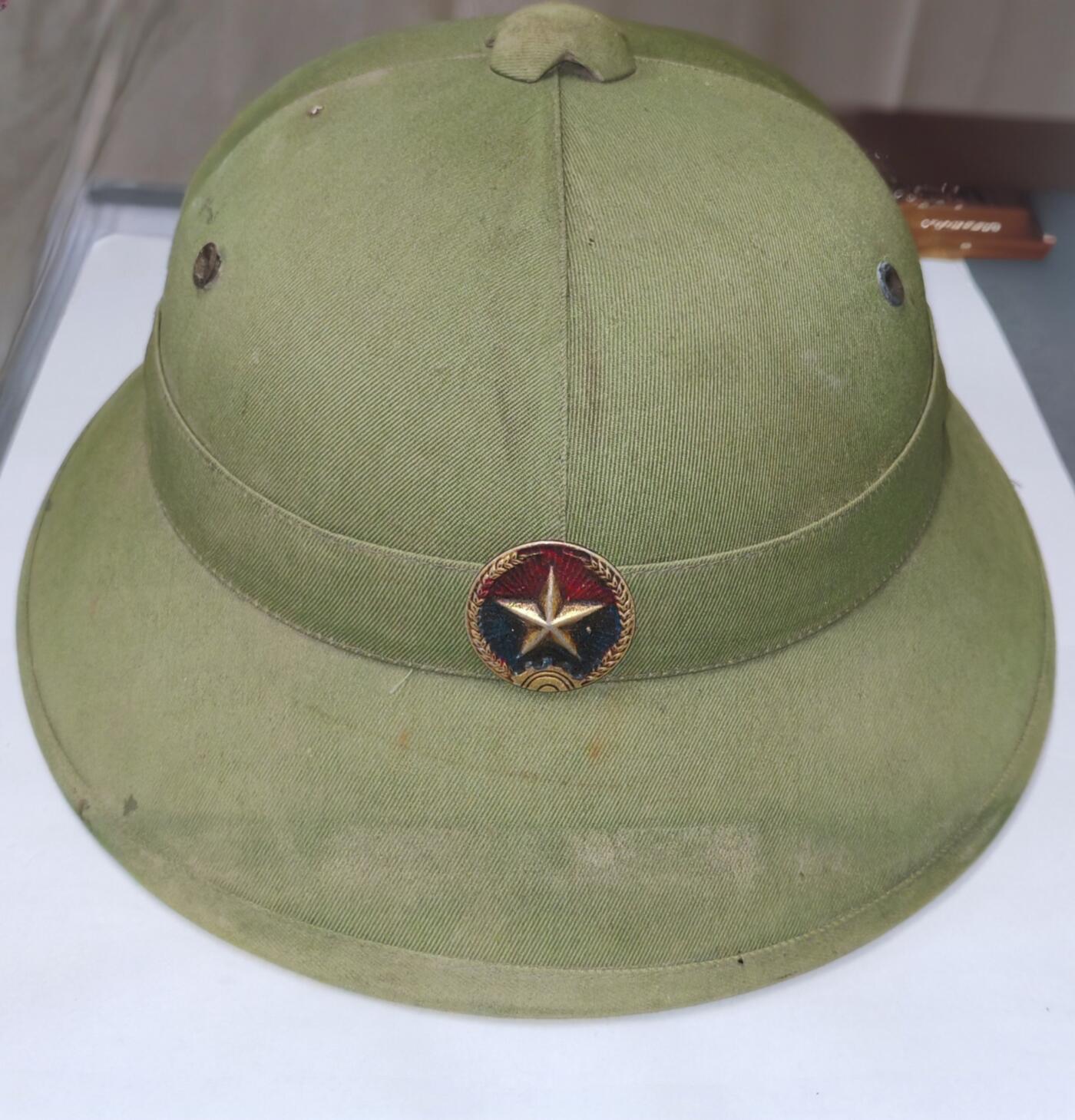 韵星假日精品2025秋季军品类拍卖会-- Rimey Holidays Boutique 2025 Autumn Militaria Sale 越南南方共和国（越共）越战战时凉盔