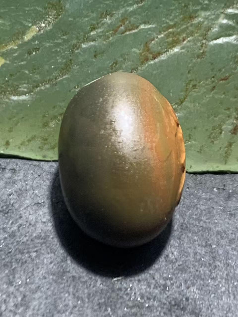 精美亚光风化纹战国红玛瑙手工雕刻悦字随形珠一颗