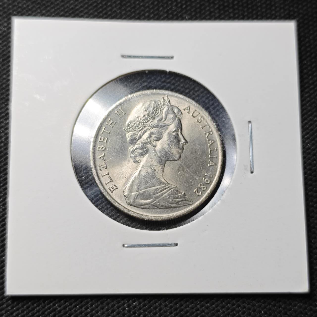 KK钱币收藏小铺  第363场  2月预留时间 周末发货  1982澳大利亚10分