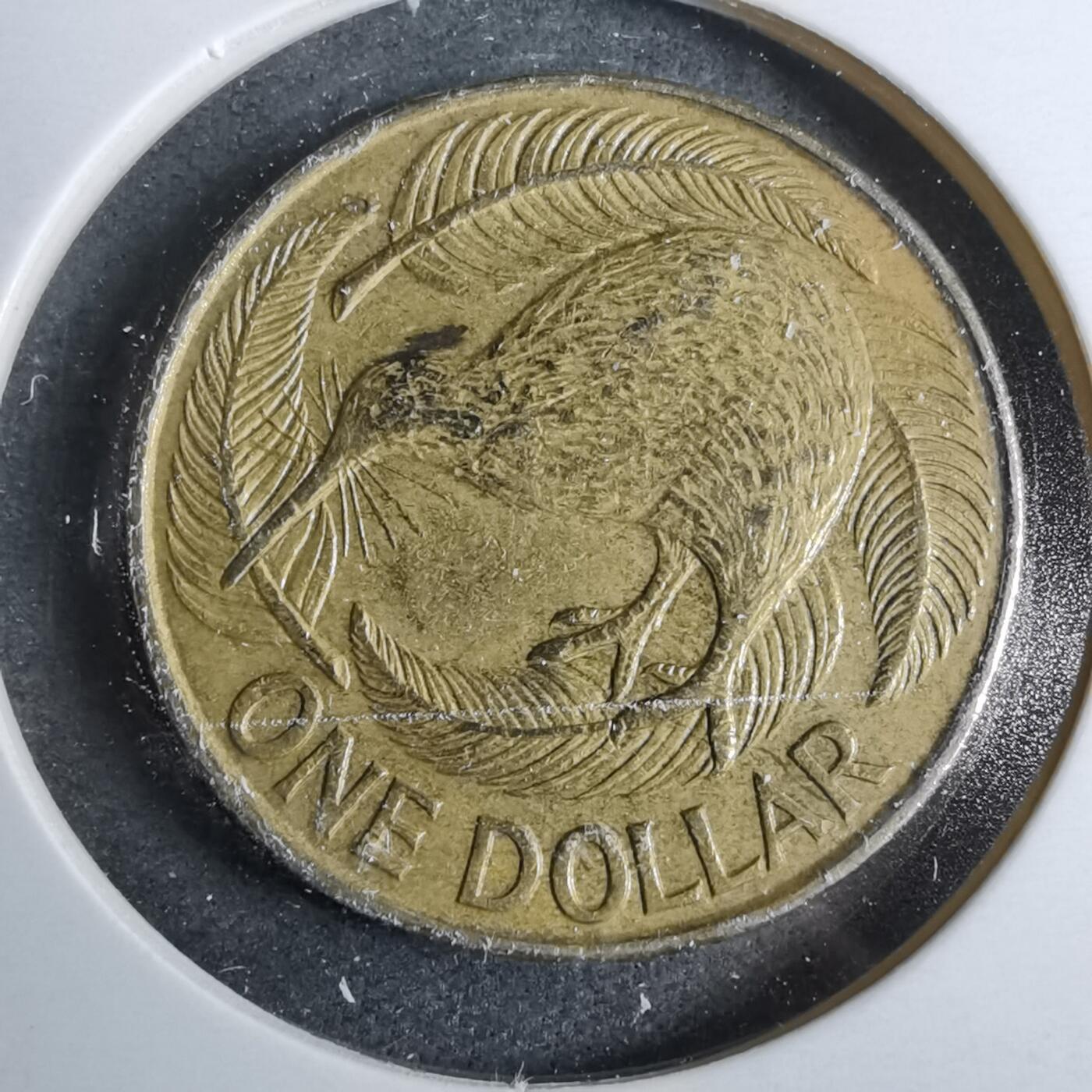 沼泽如烟--第889场 新西兰1990年一元