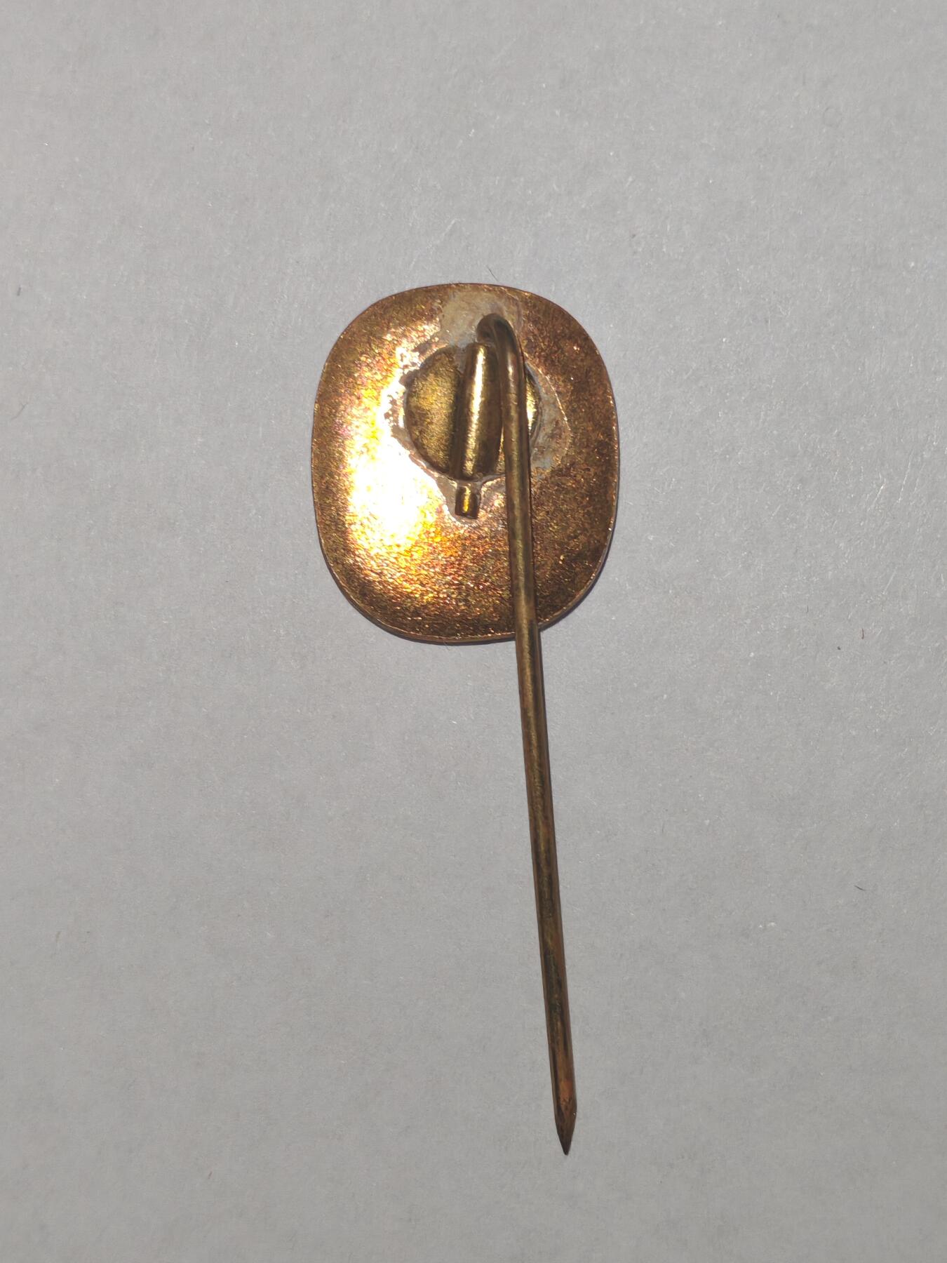 韵星假日精品2025秋季军品类拍卖会-- Rimey Holidays Boutique 2025 Autumn Militaria Sale 匈牙利人民共和国红十字会服务证章带证书一套