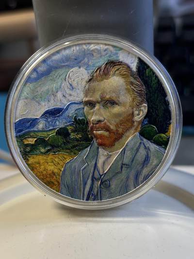 第180期拍卖【长期征集拍品】【北京币展专场】 - 库克2022年画家梵高彩色2盎司精制纪念银币，999银，发行999枚,梵高衣服这里有掉色