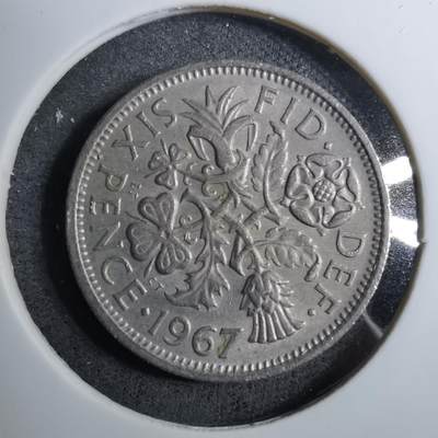 沼泽如烟--第888场 - 英国1967年6便士