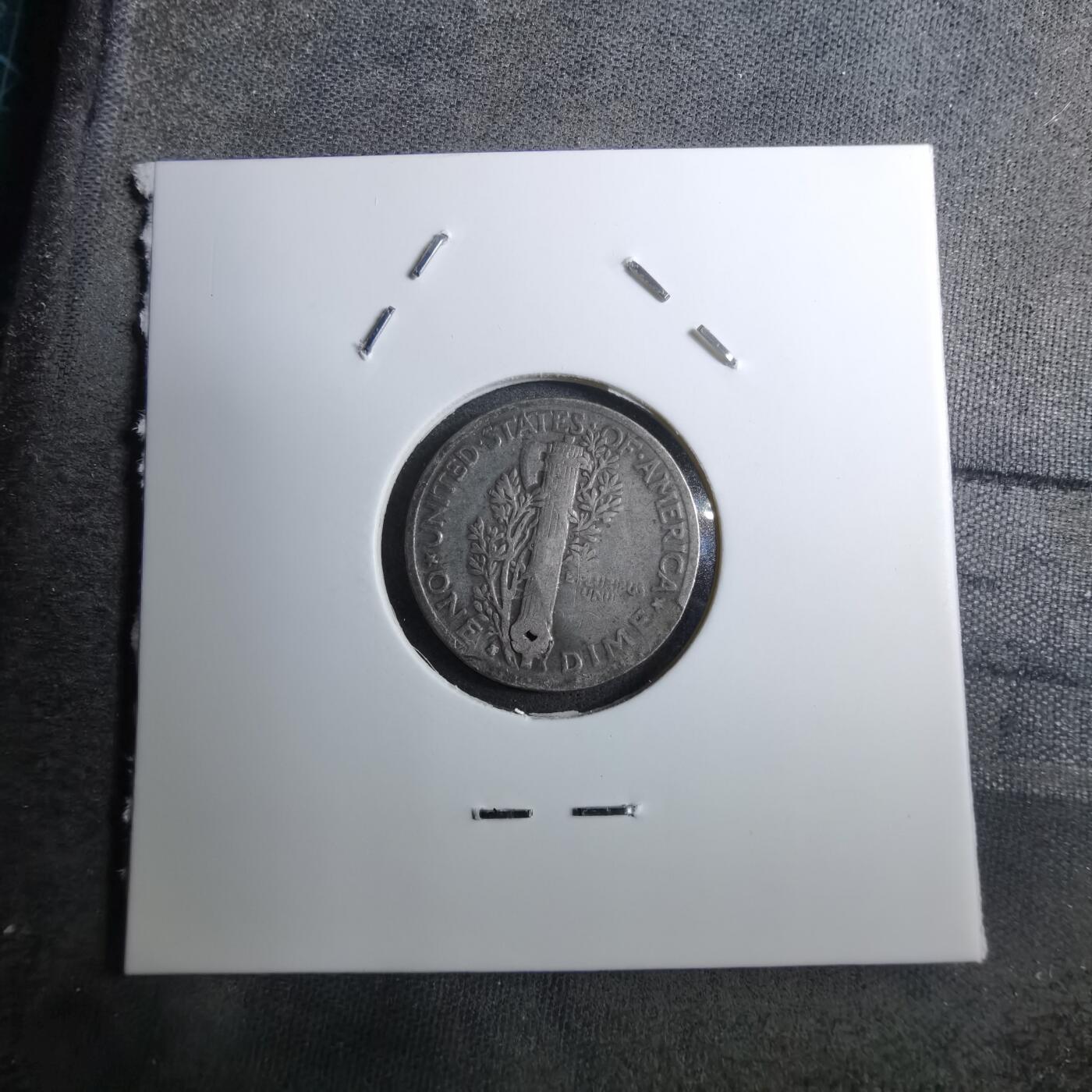 沼泽如烟--第888场 美国1938年十分银币有伤