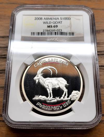 凡希社世界钱币微拍第三百十三期 - 2008亚美尼亚野山羊100D大银NGC-MS69，实物精铸，标签错了。