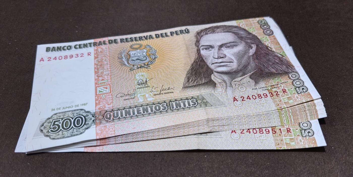 北京马甸外国币专卖第146期，外国纸币币专场，陆续上拍，欢迎关注 秘鲁500纸币20张全新